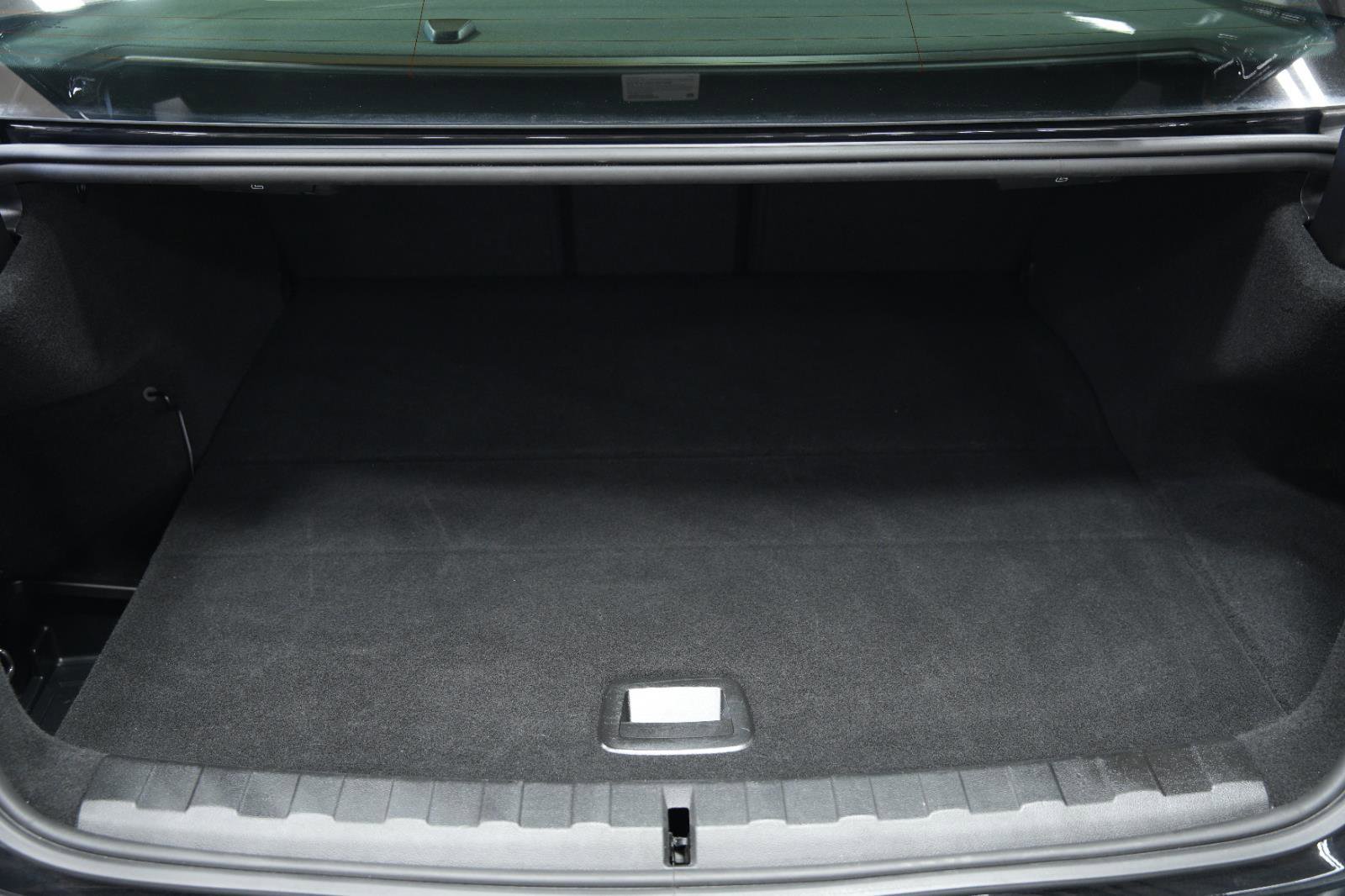 Used 2023 BMW 330e xDrive image 11