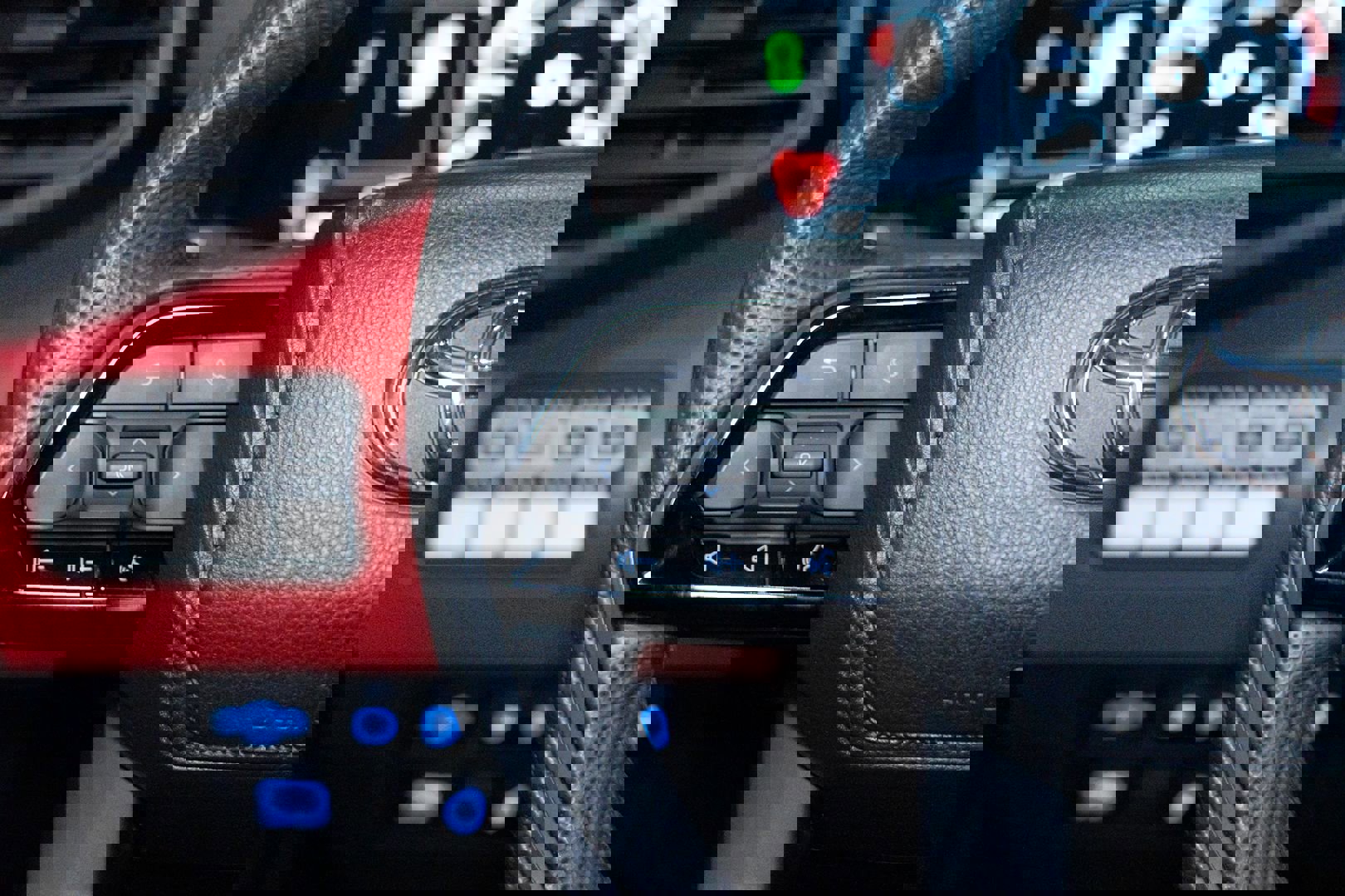 Used 2024 Toyota Sequoia TRD Pro AWD/4WD image 65