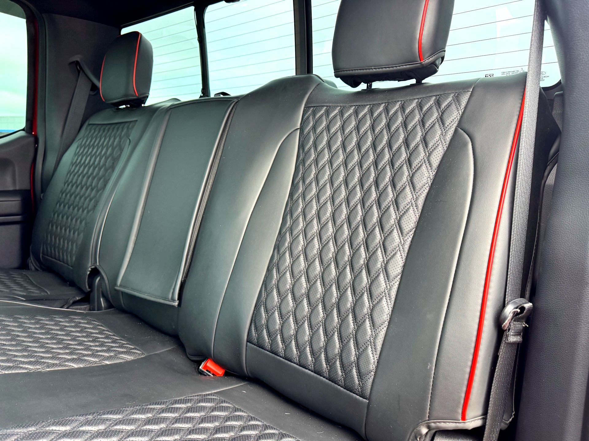 Used 2022 Ford F450 Platinum w/ FX4 Off-Road Package image 18