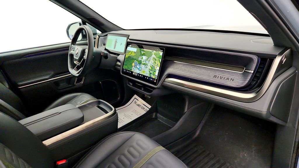 Used 2024 Rivian R1S Adventure image 26