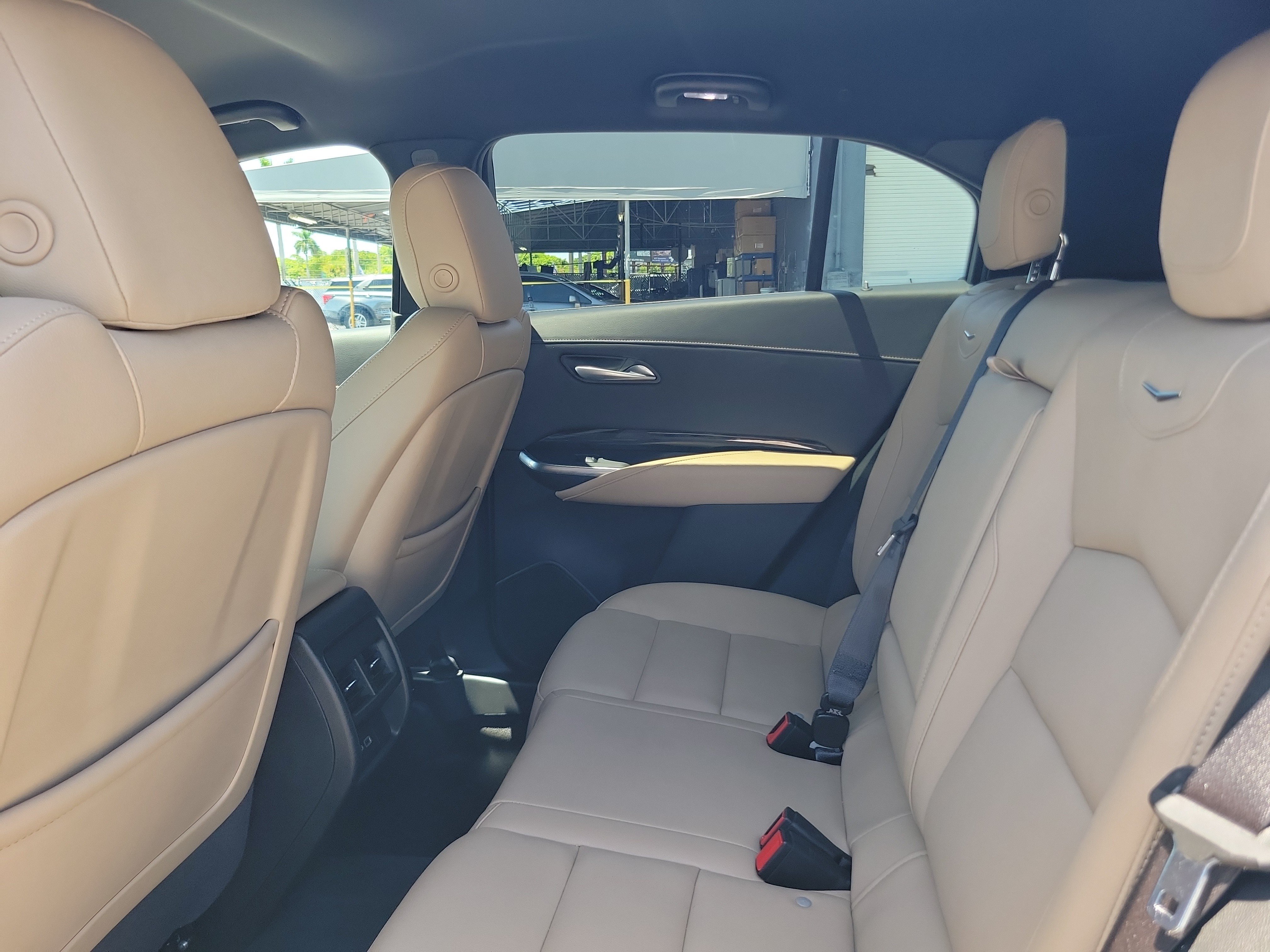 Used 2024 Cadillac XT4 Luxury FWD image 14