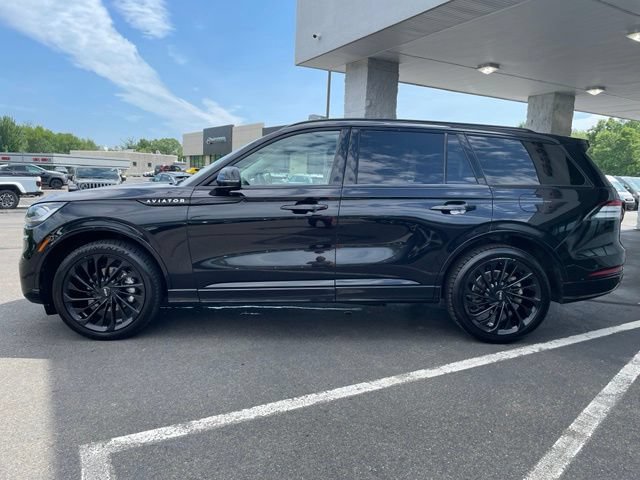 Used 2023 Lincoln Aviator Reserve w/ Jet Package AWD/4WD image 8