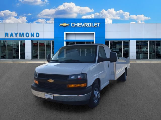 New 2026 Chevrolet Express 3500 w/ Power Convenience Package RWD image 8