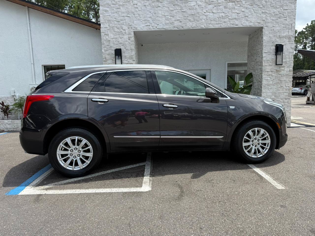 Used 2018 Cadillac XT5 FWD image 15