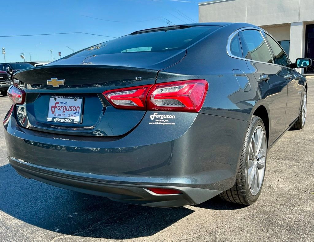 Used 2021 Chevrolet Malibu LT FWD image 19