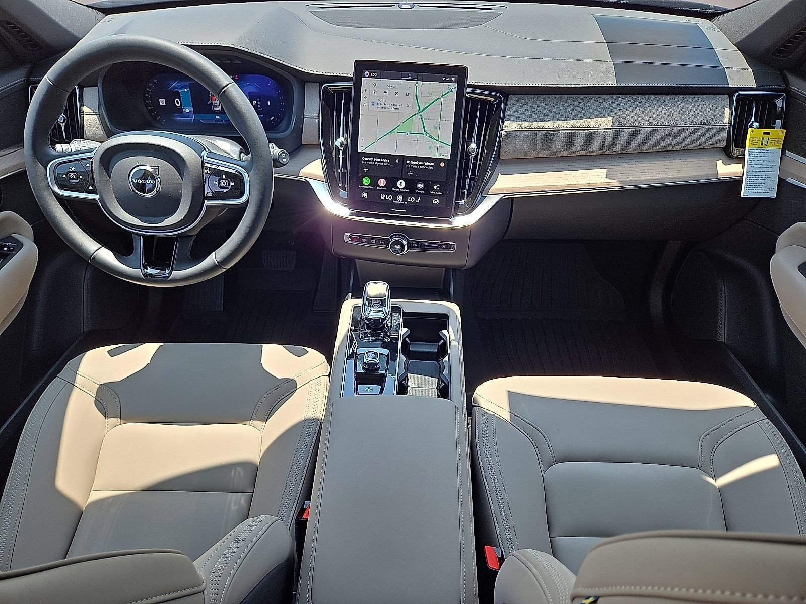 New 2026 Volvo XC90 B5 Plus w/ Protection Package Premier AWD/4WD image 17
