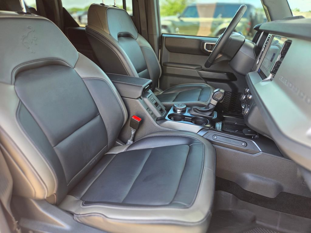 Used 2025 Ford Bronco Outer Banks AWD/4WD image 10