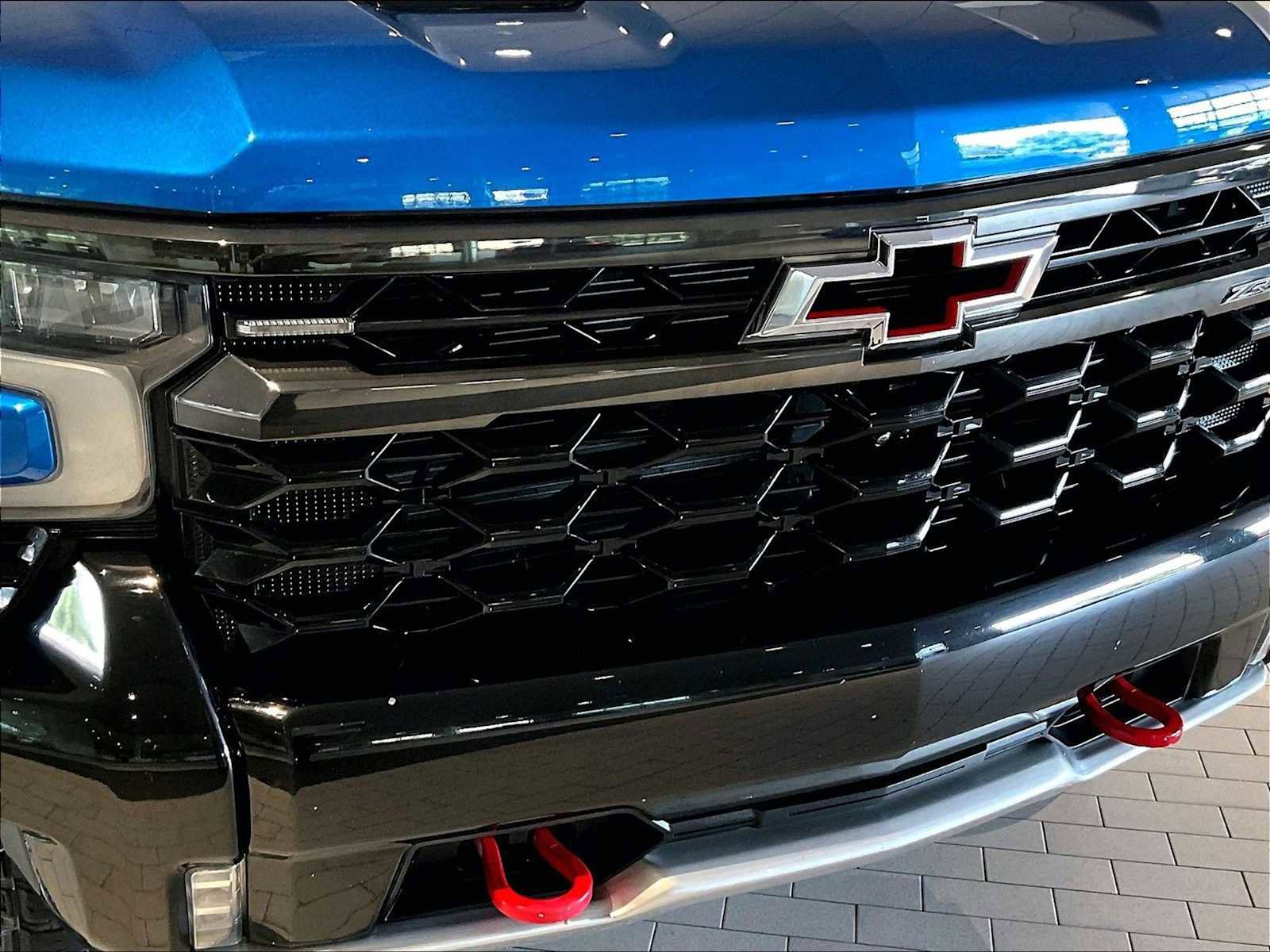 Used 2022 Chevrolet Silverado 1500 ZR2 w/ Technology Package image 33