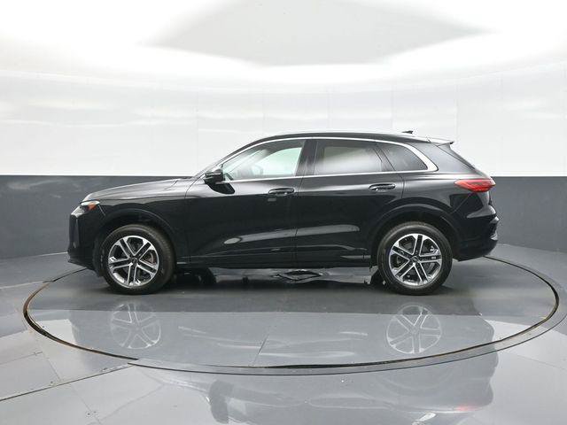 Used 2025 Audi Q5 Premium w/ Convenience Package AWD/4WD image 4
