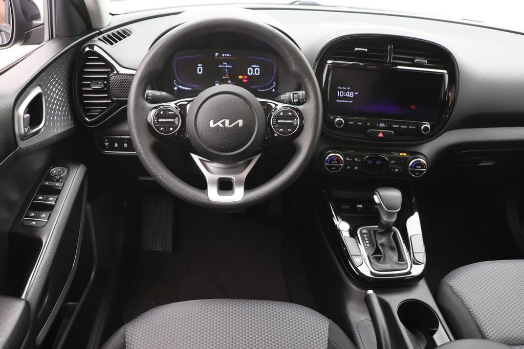 Used 2023 Kia Soul S FWD image 12