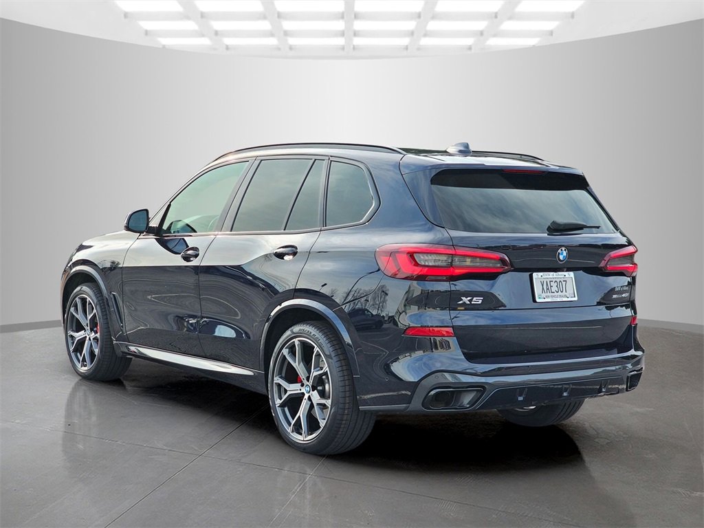 Used 2021 BMW X5 sDrive40i w/ M Sport Package image 4