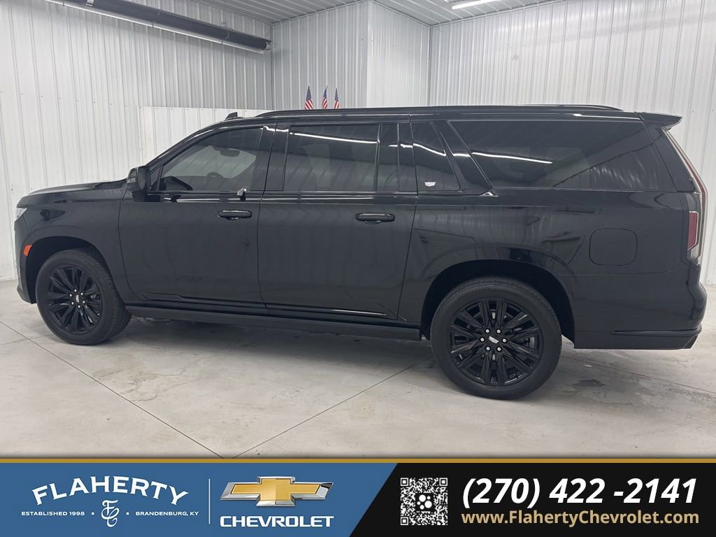 Used 2024 Cadillac Escalade ESV Sport w/ Touring Package image 5