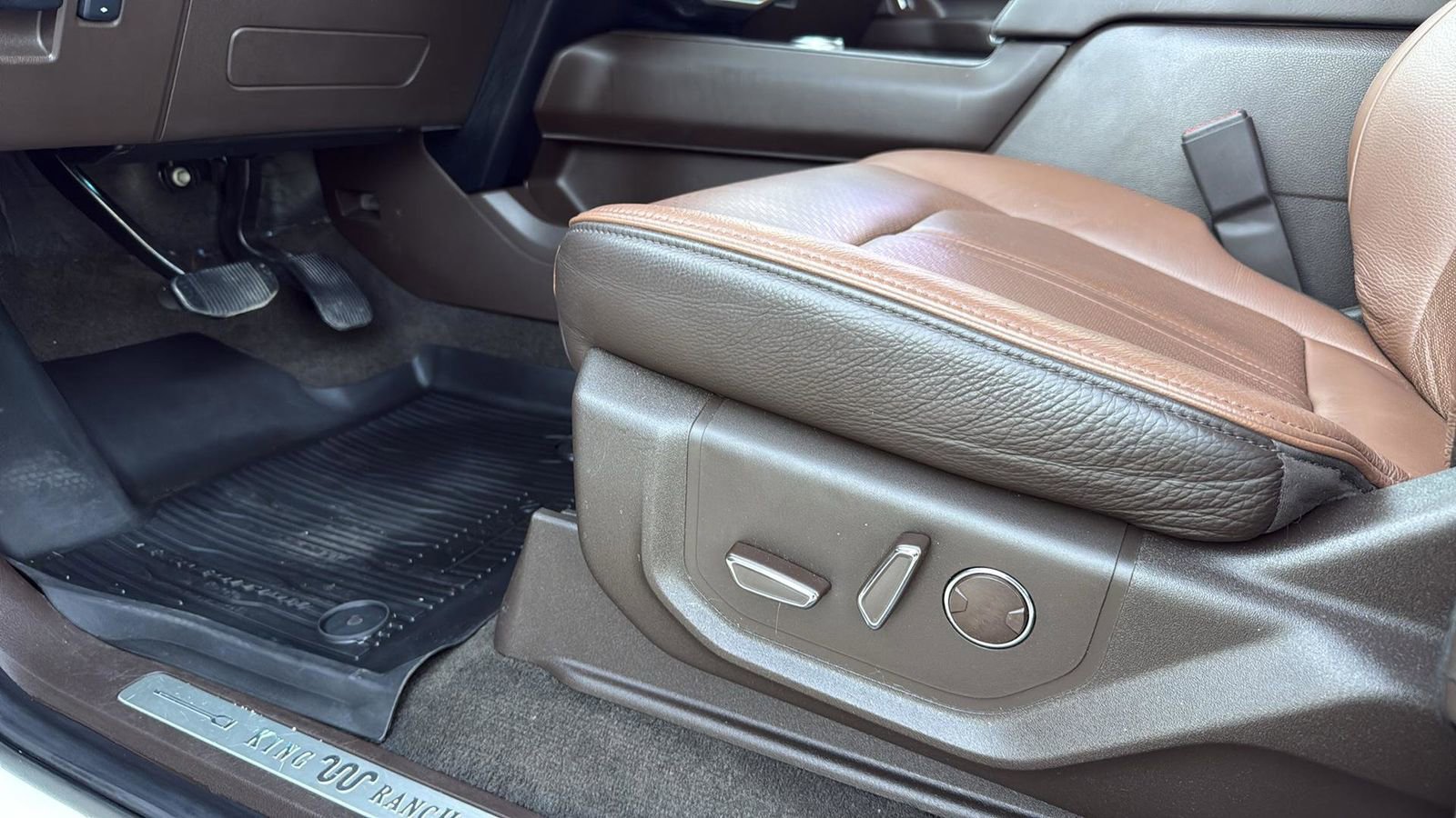 Certified 2024 Ford Expedition King Ranch image 11