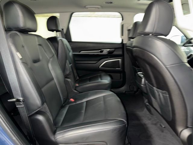 Used 2025 Kia Telluride S image 22