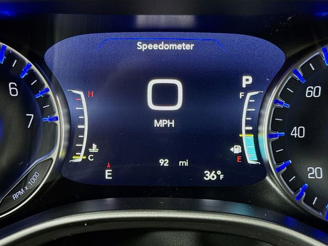 New 2026 Chrysler Pacifica Select AWD/4WD image 12