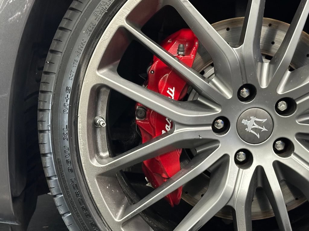 Used 2018 Maserati Ghibli S GranSport image 13
