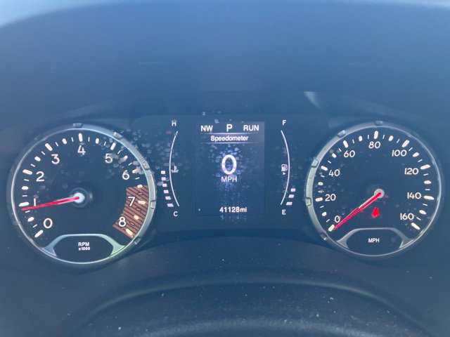 Used 2020 Jeep Renegade Latitude w/ Cold Weather Group AWD/4WD image 11
