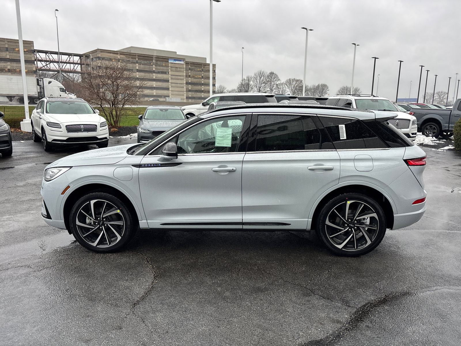 New 2026 Lincoln Corsair Grand Touring image 4