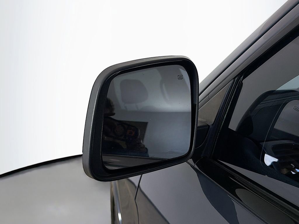 Used 2017 Jeep Grand Cherokee Altitude image 23