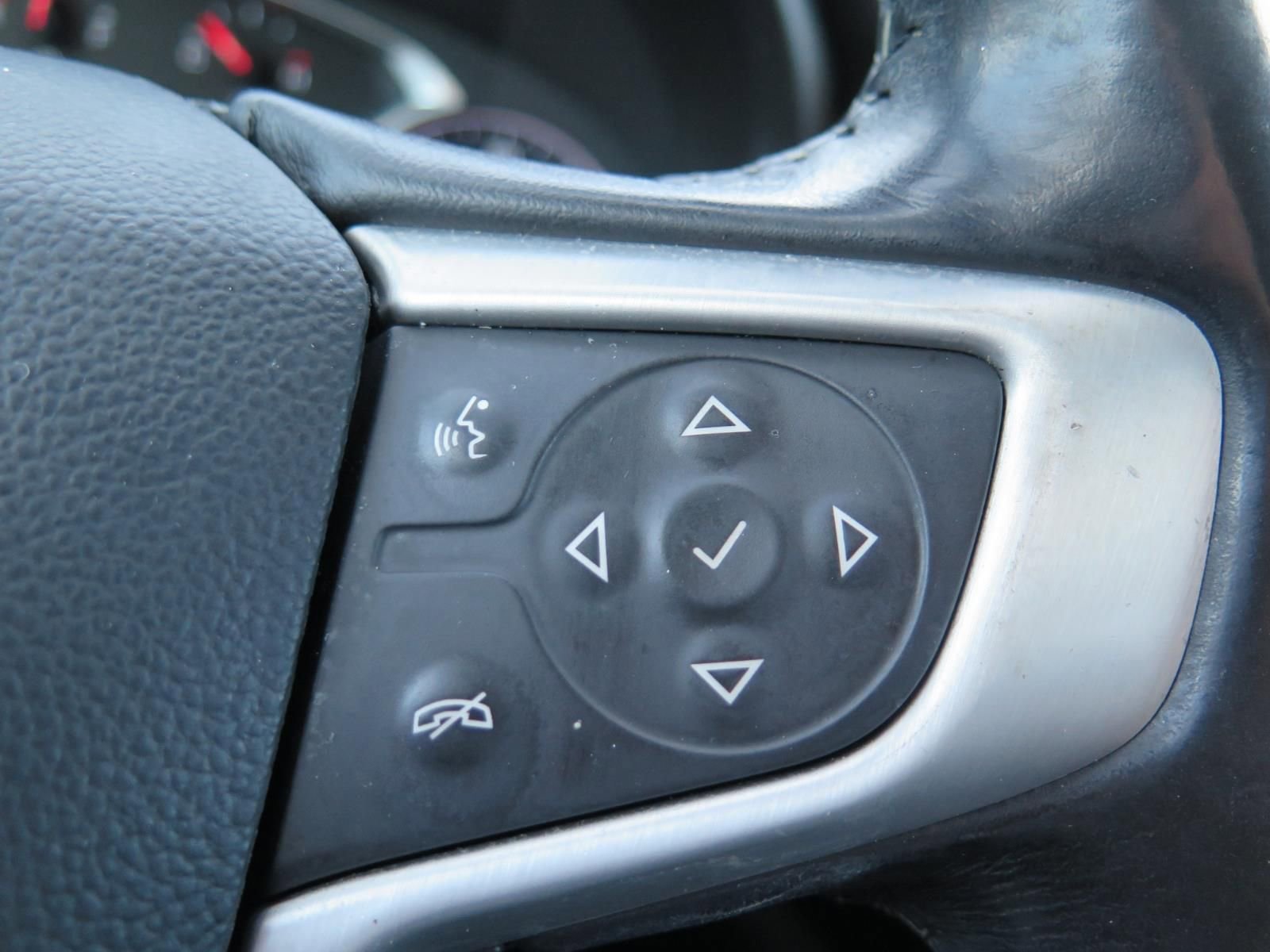 Used 2019 GMC Acadia SLT image 13