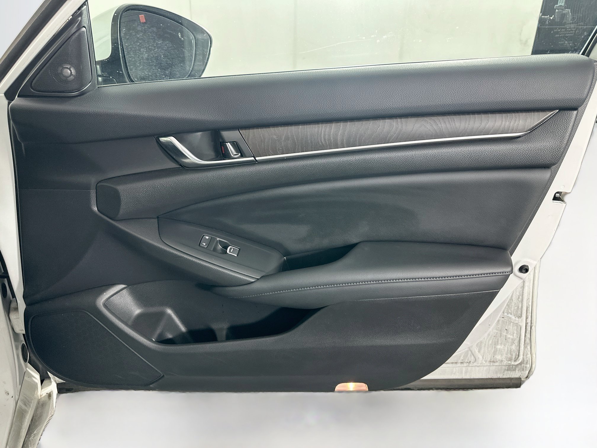 Used 2021 Honda Accord EX-L image 31