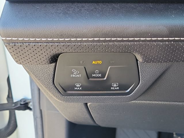 Certified 2024 Volkswagen Atlas SE FWD image 30
