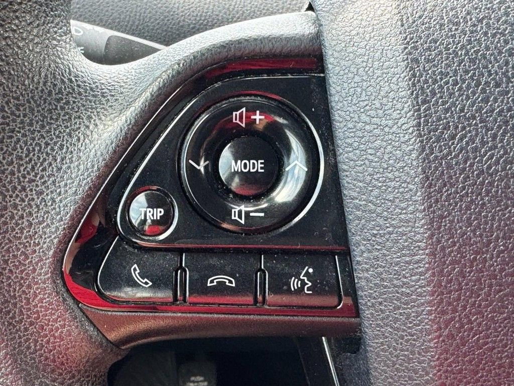 Used 2022 Toyota Prius LE image 15