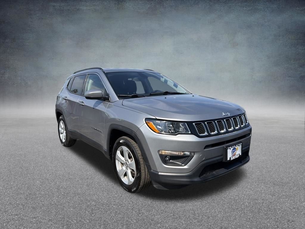 Used 2018 Jeep Compass Latitude w/ Popular Equipment Group image 8