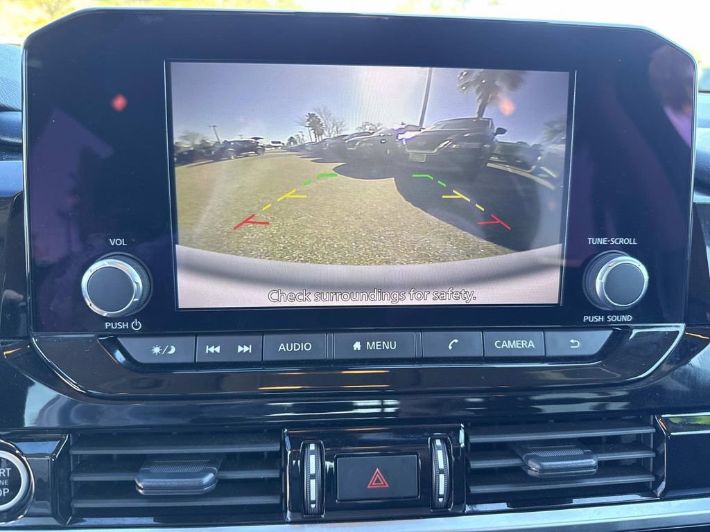 Certified 2024 Nissan Pathfinder SV image 23