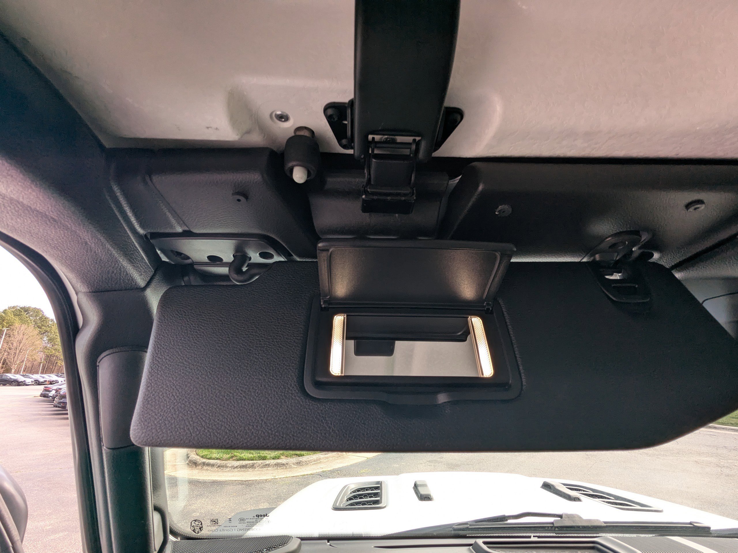 Used 2025 Jeep Wrangler Rubicon image 24