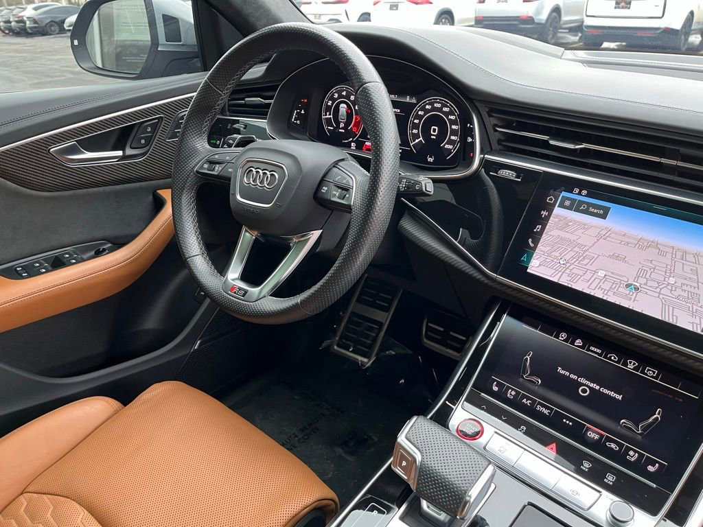 Used 2021 Audi RS Q8 image 24