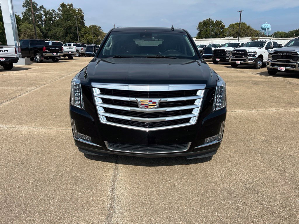 Used 2018 Cadillac Escalade Luxury AWD/4WD image 5