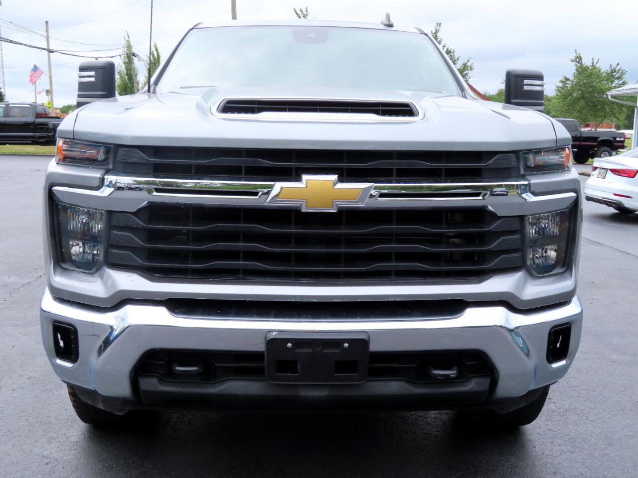 Used 2024 Chevrolet Silverado 2500 LT image 9