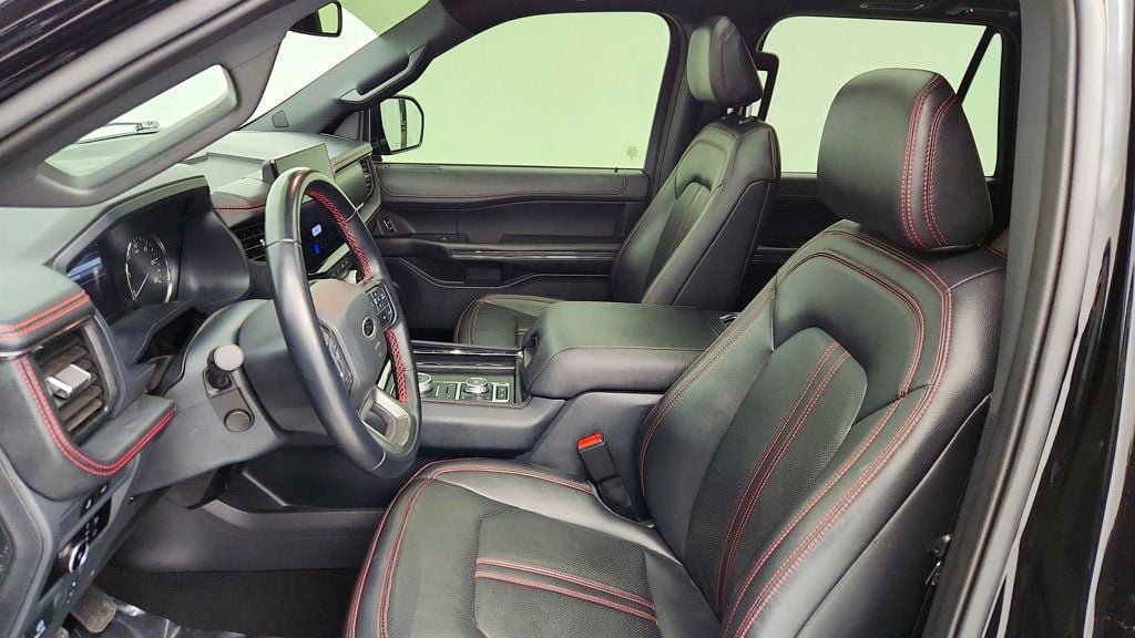 Used 2023 Ford Expedition Limited image 21