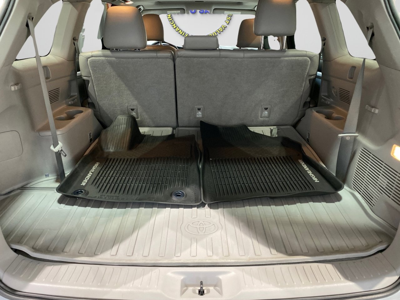 Used 2017 Toyota Highlander XLE image 27