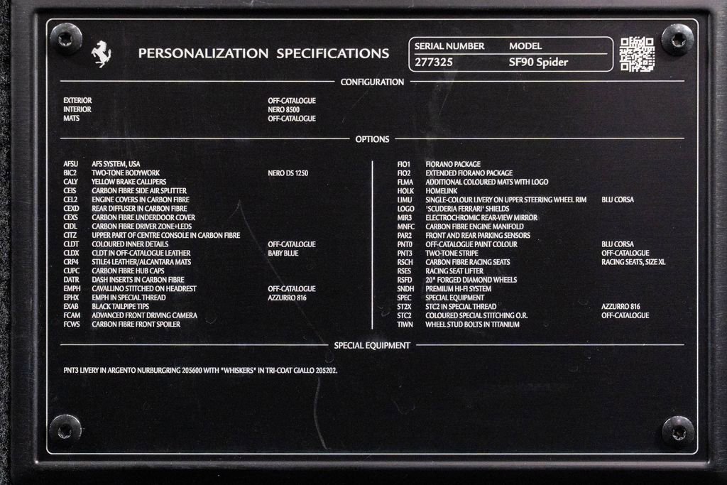 Used 2022 Ferrari SF90 Spider image 11