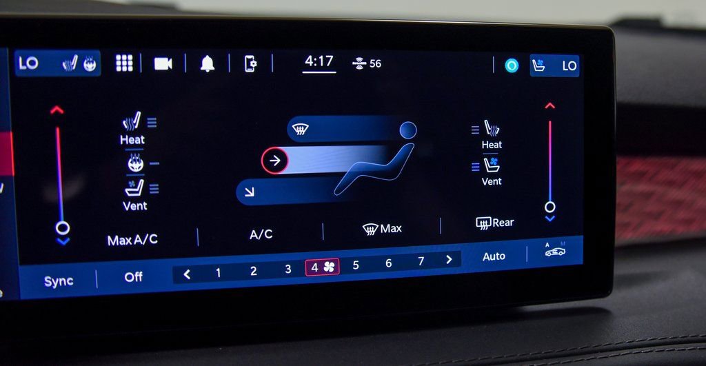 Used 2024 Alfa Romeo Tonale Ti w/ Premium Interior Package image 26