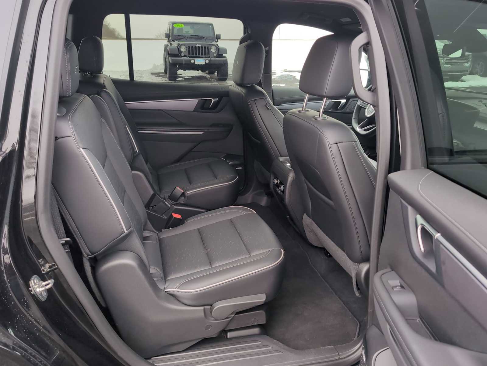 Used 2025 Buick Enclave Sport Touring image 34