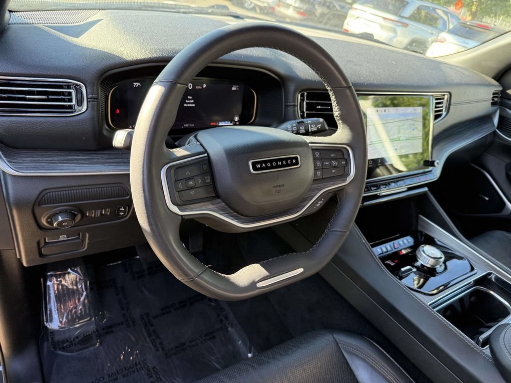 Certified 2024 Jeep Wagoneer L Series II w/ Flexible Seating Group AWD/4WD image 2