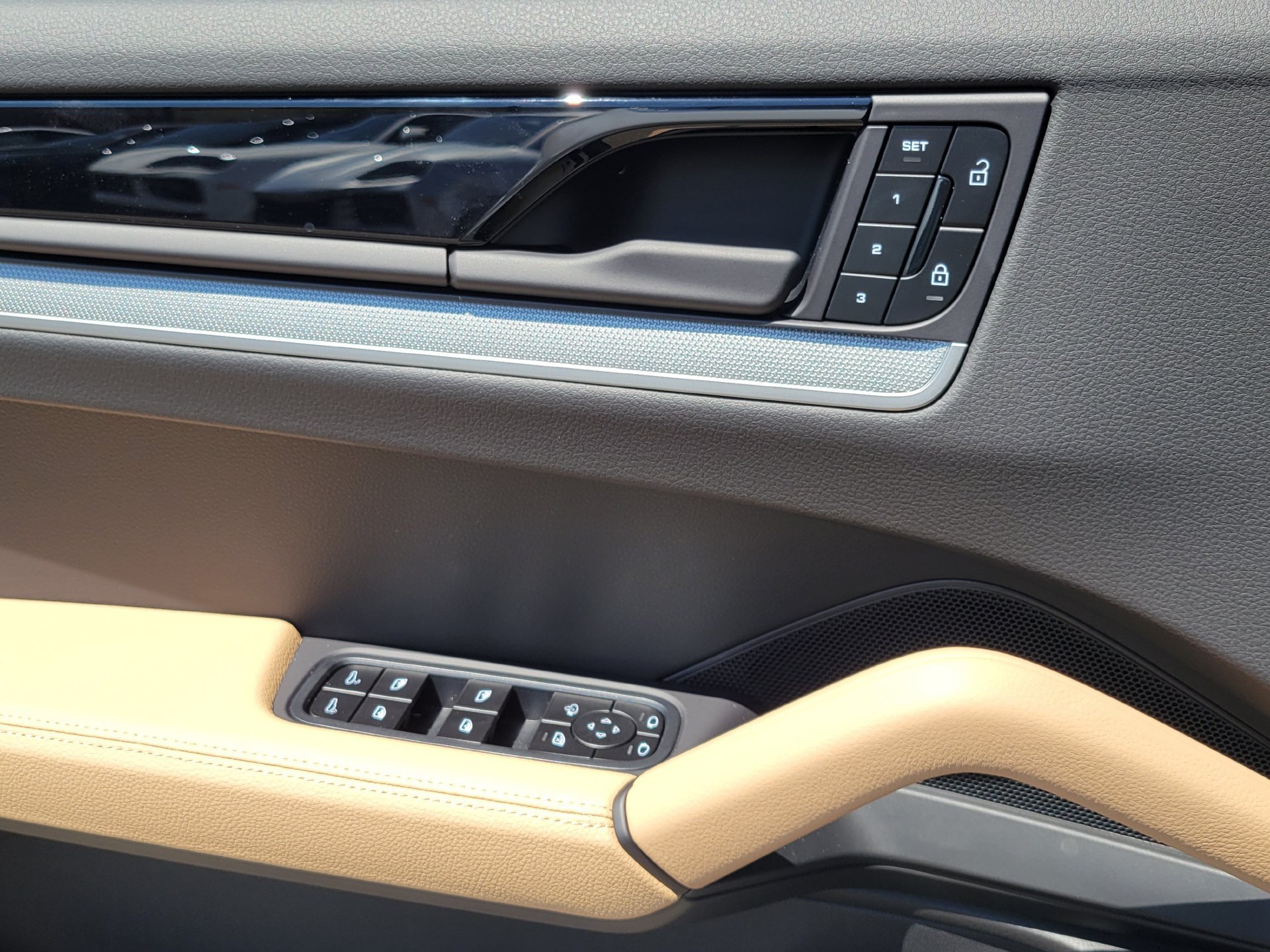 New 2026 Porsche Cayenne S AWD/4WD image 24