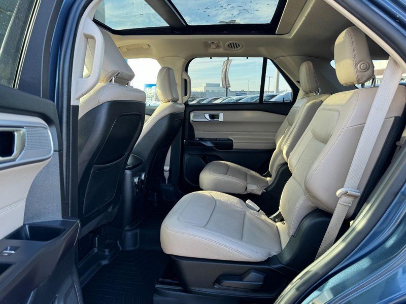 Used 2020 Ford Explorer Limited w/ Class III Trailer Tow Package image 12