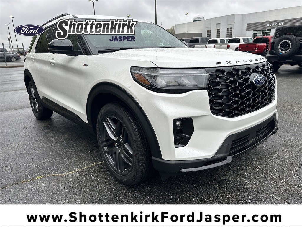 New 2025 Ford Explorer ST-Line w/ Premium Package