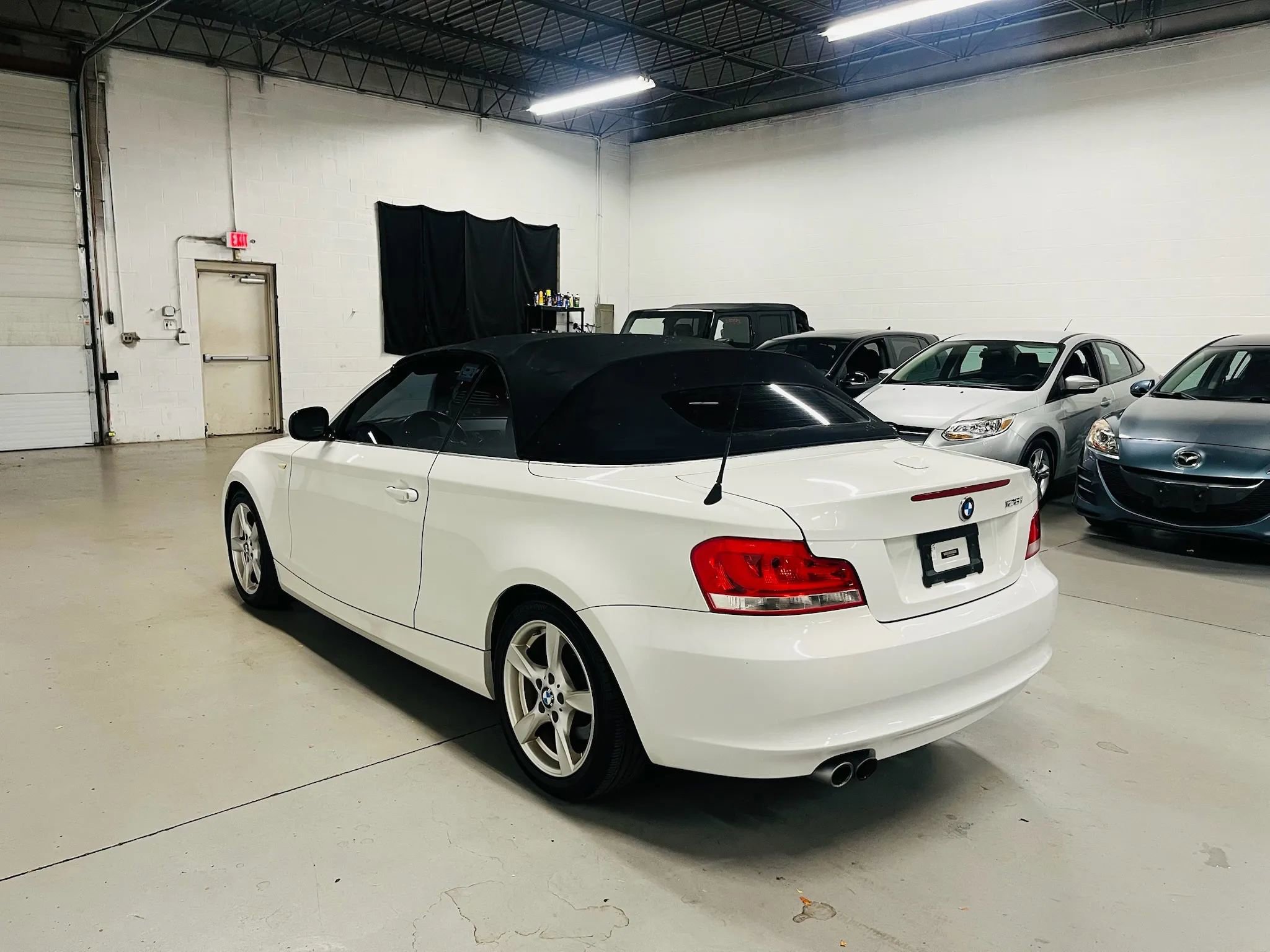 Used 2013 BMW 128i Convertible image 22