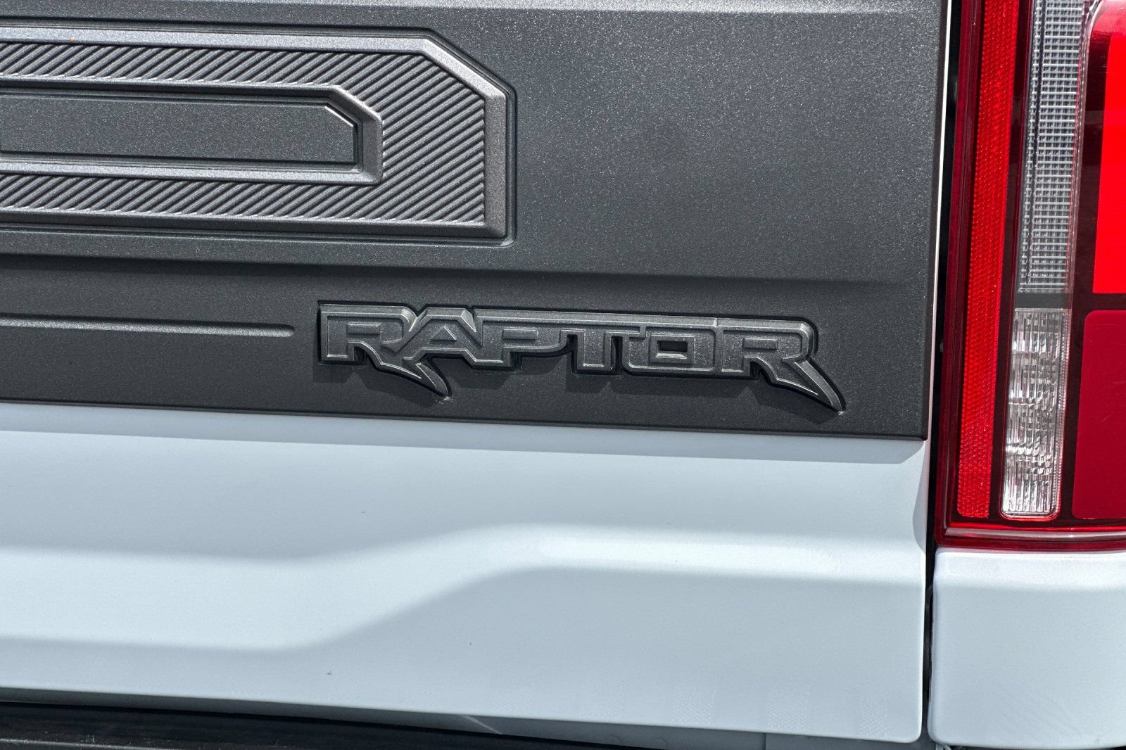 Used 2025 Ford F150 Raptor AWD/4WD image 26