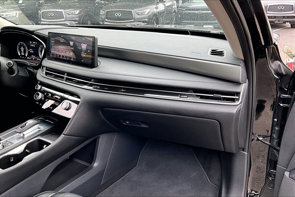 Certified 2025 INFINITI QX60 Luxe image 21