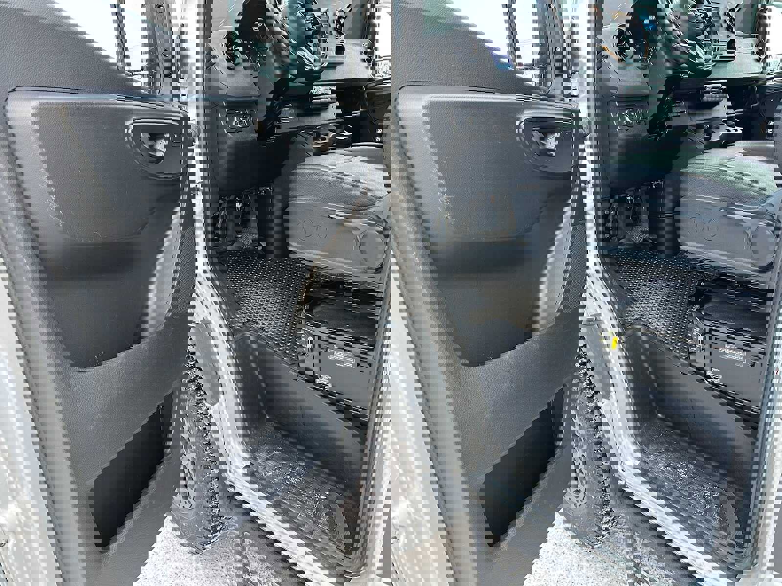 Used 2021 Freightliner Sprinter 2500 image 20