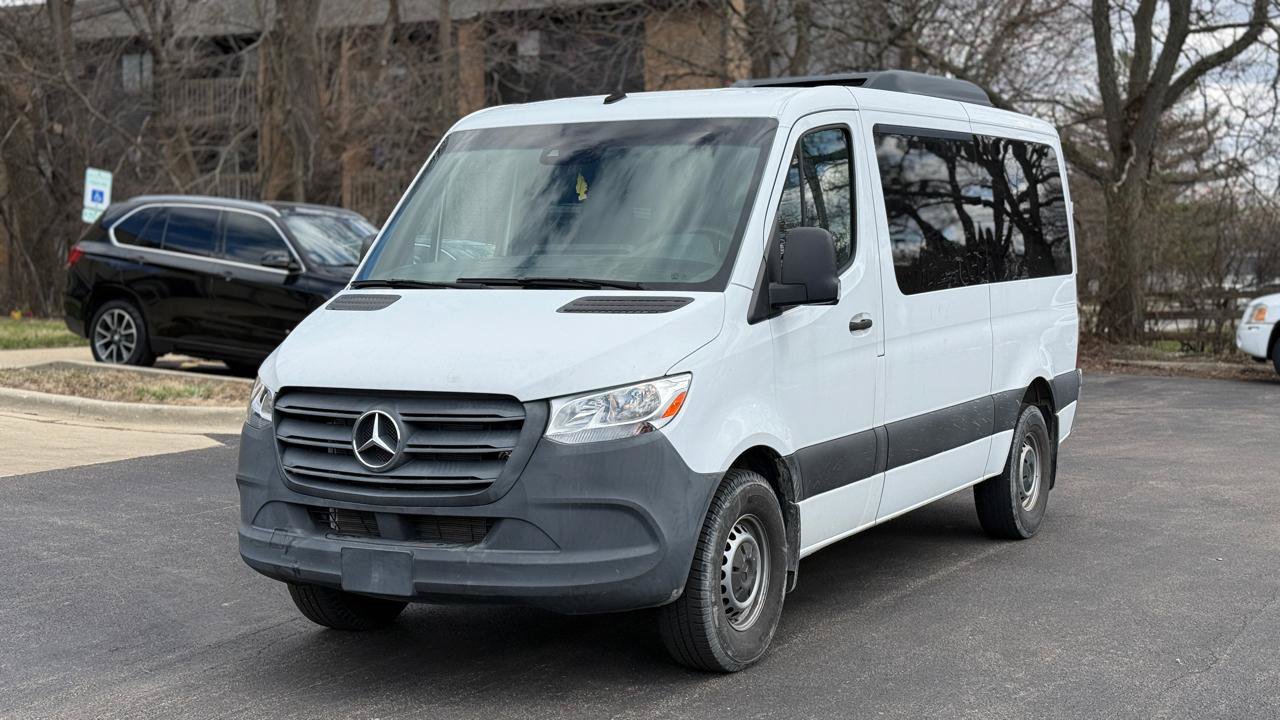 Used 2023 Mercedes-Benz Sprinter 2500 image 3