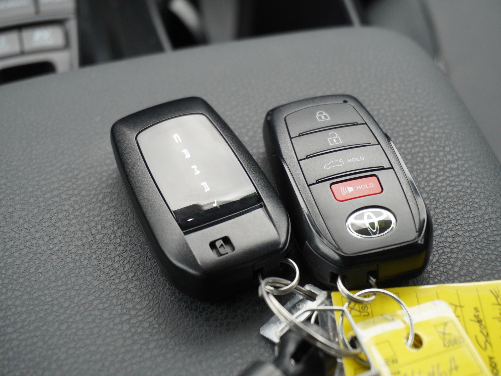 Used 2025 Toyota Camry SE FWD image 16