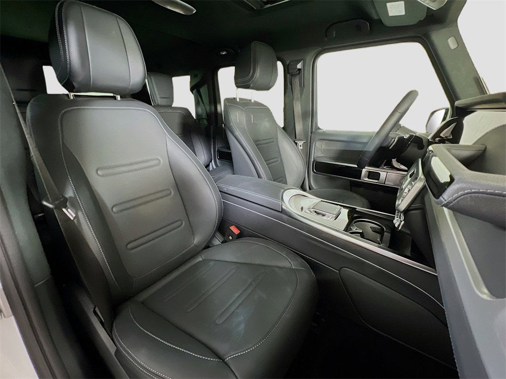 Used 2025 Mercedes-Benz G 550 image 30