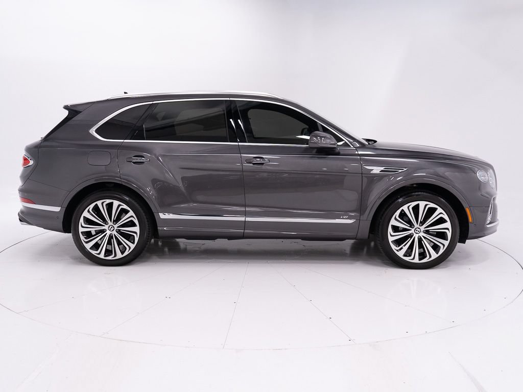 Certified 2022 Bentley Bentayga AWD/4WD image 6